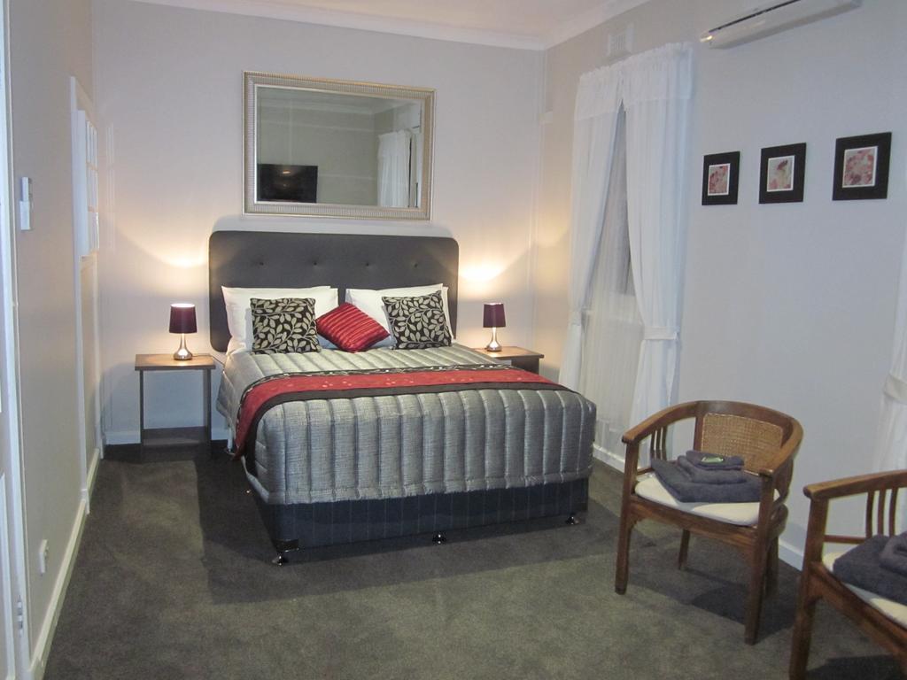 Valley Motel 4*