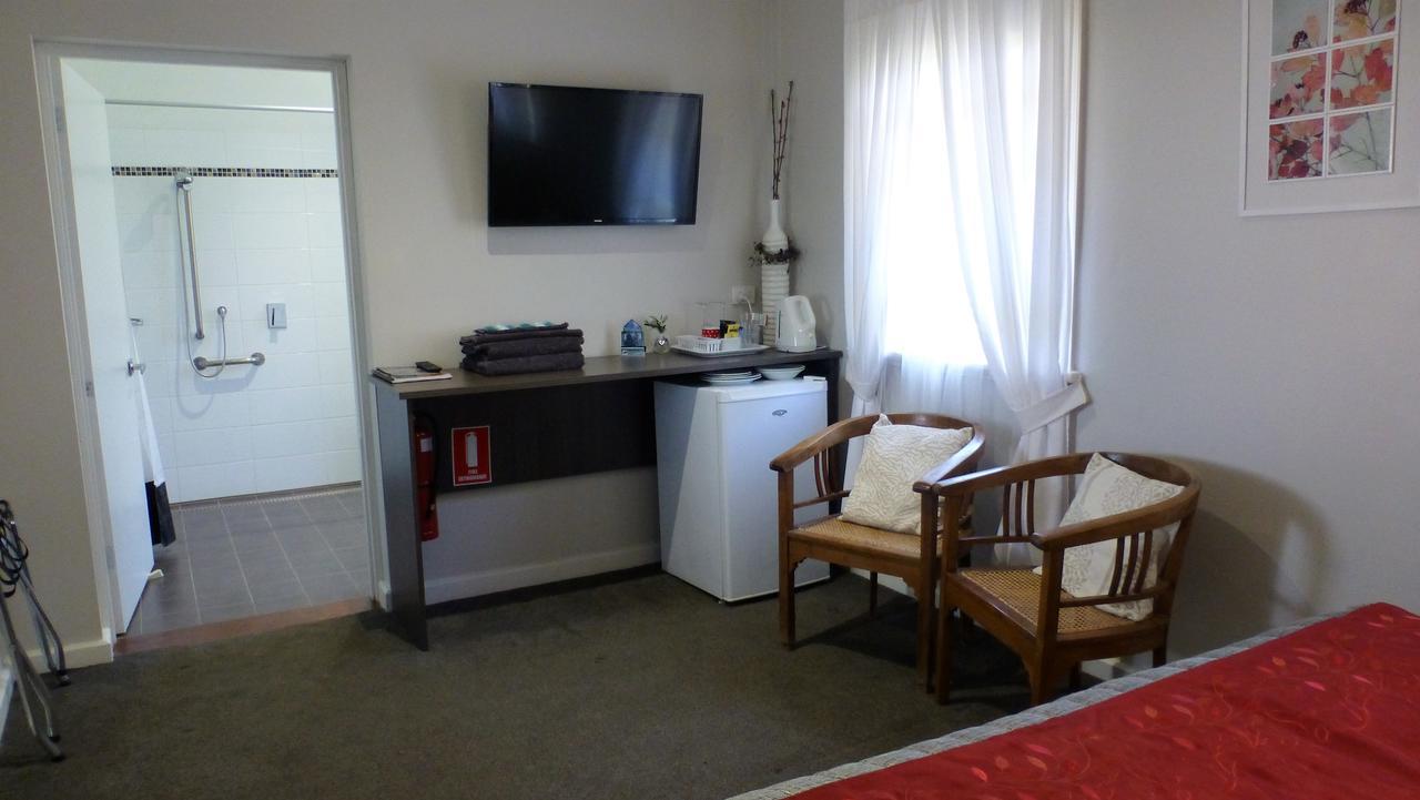 Valley Motel 4*