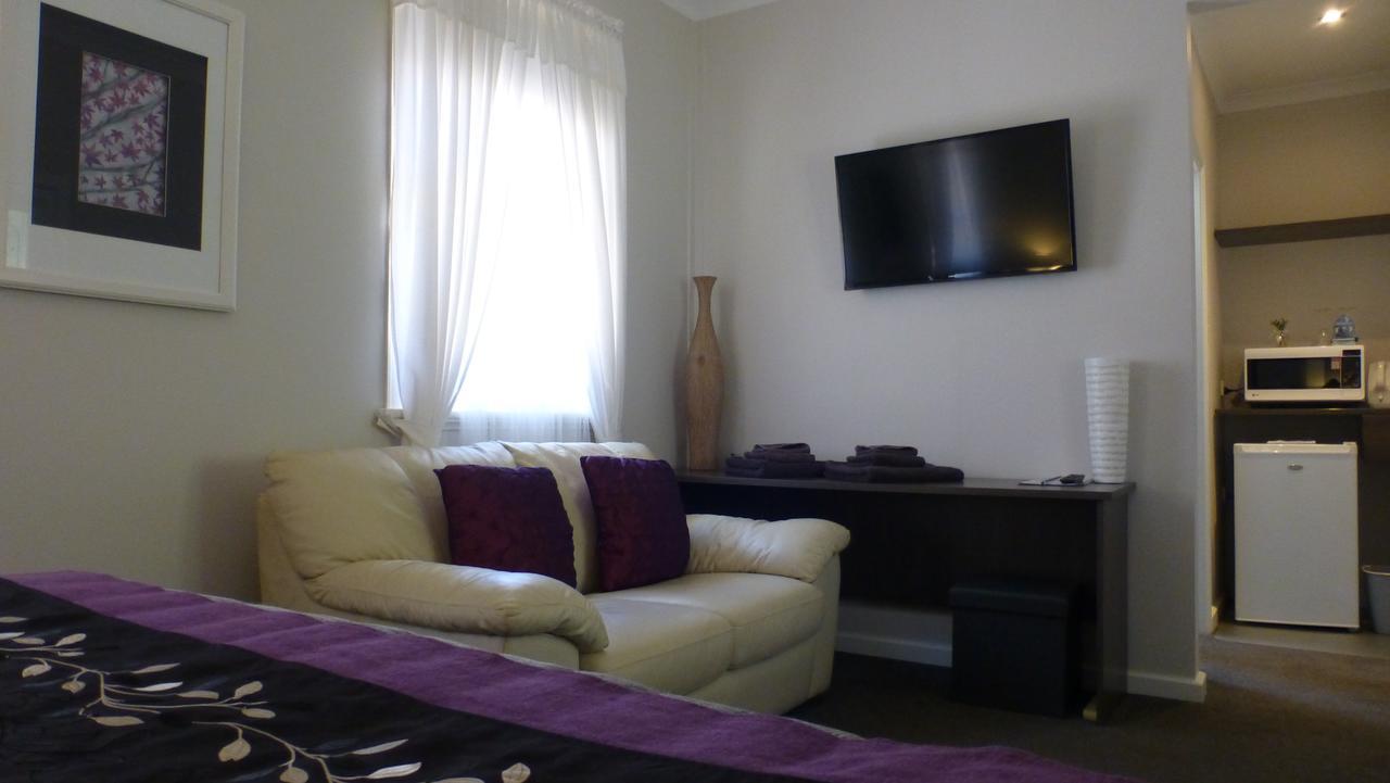 Motel Valley 4*